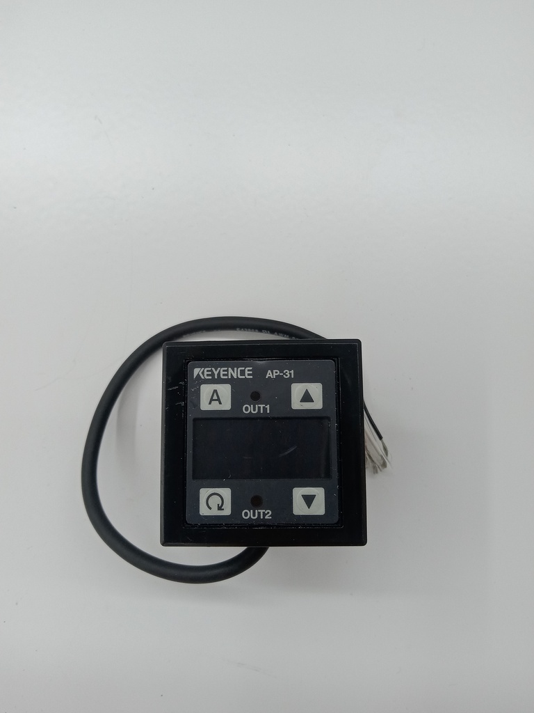 KEYENCE AP-31 Two-colour Digital Display Pressure Sensor