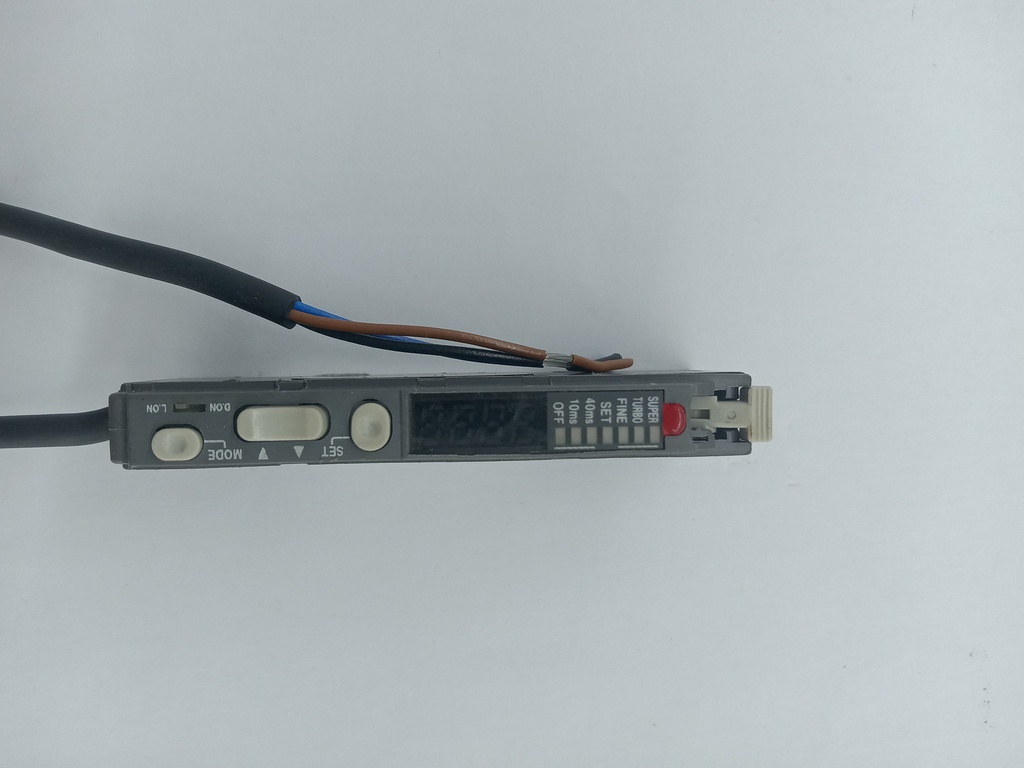 KEYENCE FS-V11 AMPLIFIRE NO COVER